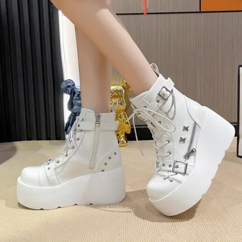 Motorcycle Chain - 디자이너 여성 플랫폼 고딕 발목 전투